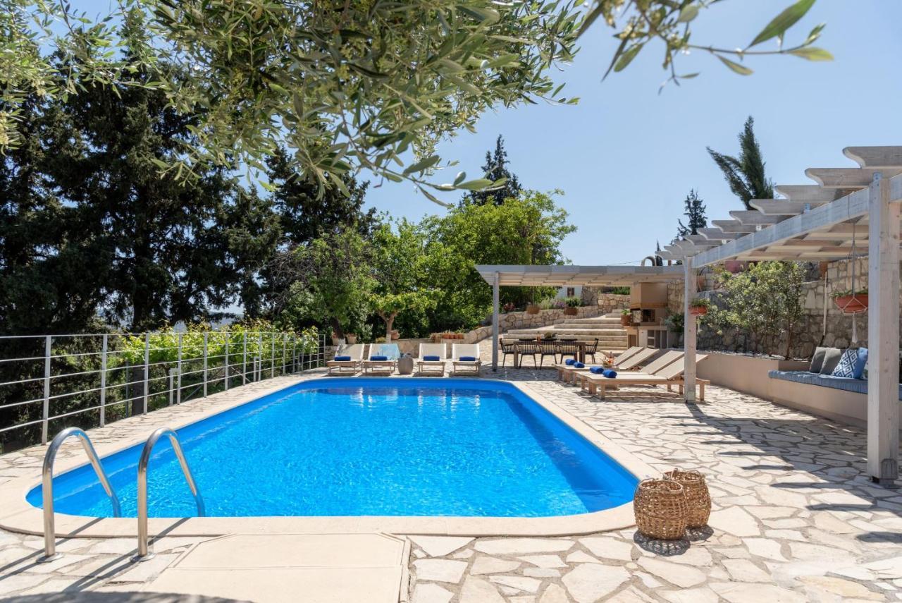 Villa Chrysallis With Heated Pool ゲオルギオポリス エクステリア 写真