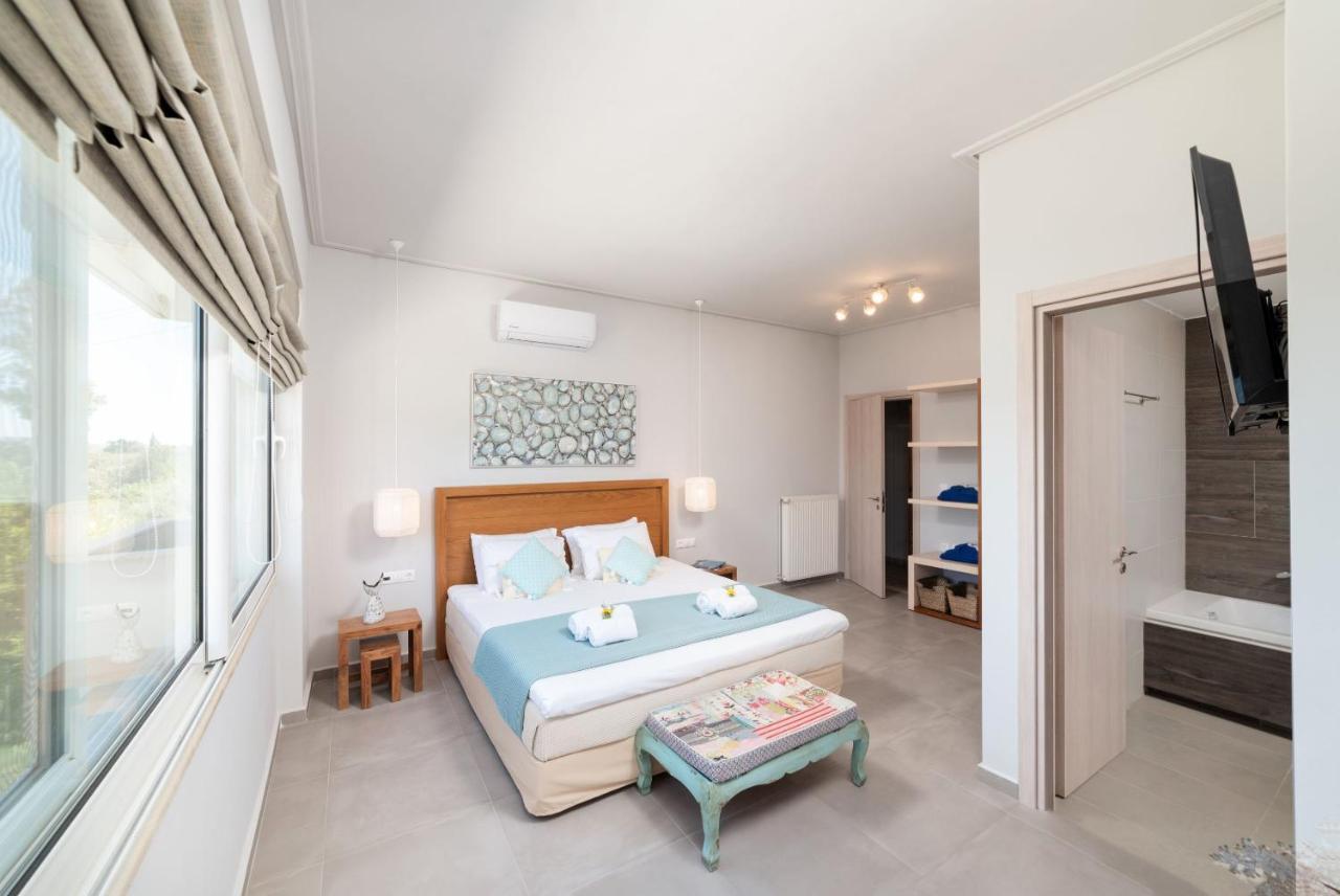 Villa Chrysallis With Heated Pool ゲオルギオポリス エクステリア 写真