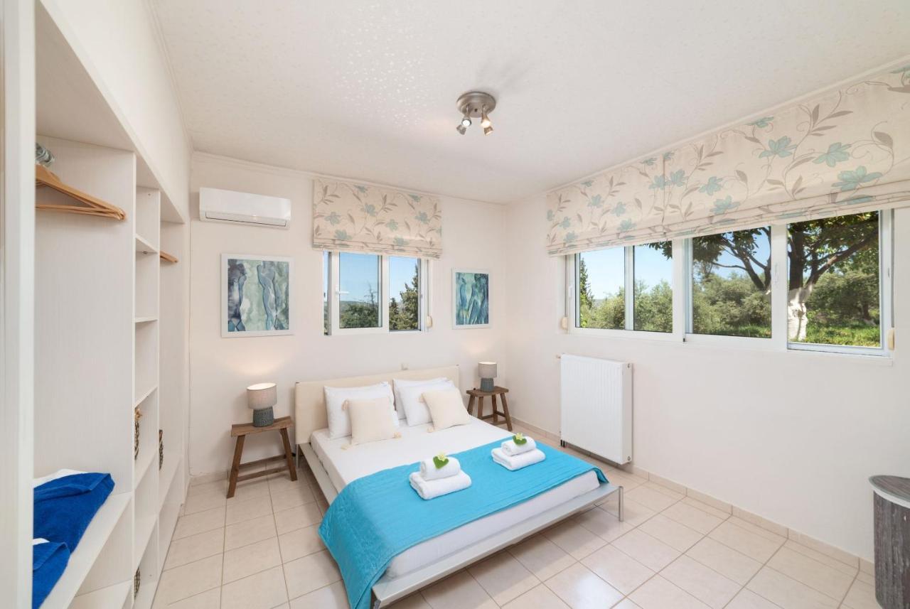 Villa Chrysallis With Heated Pool ゲオルギオポリス エクステリア 写真